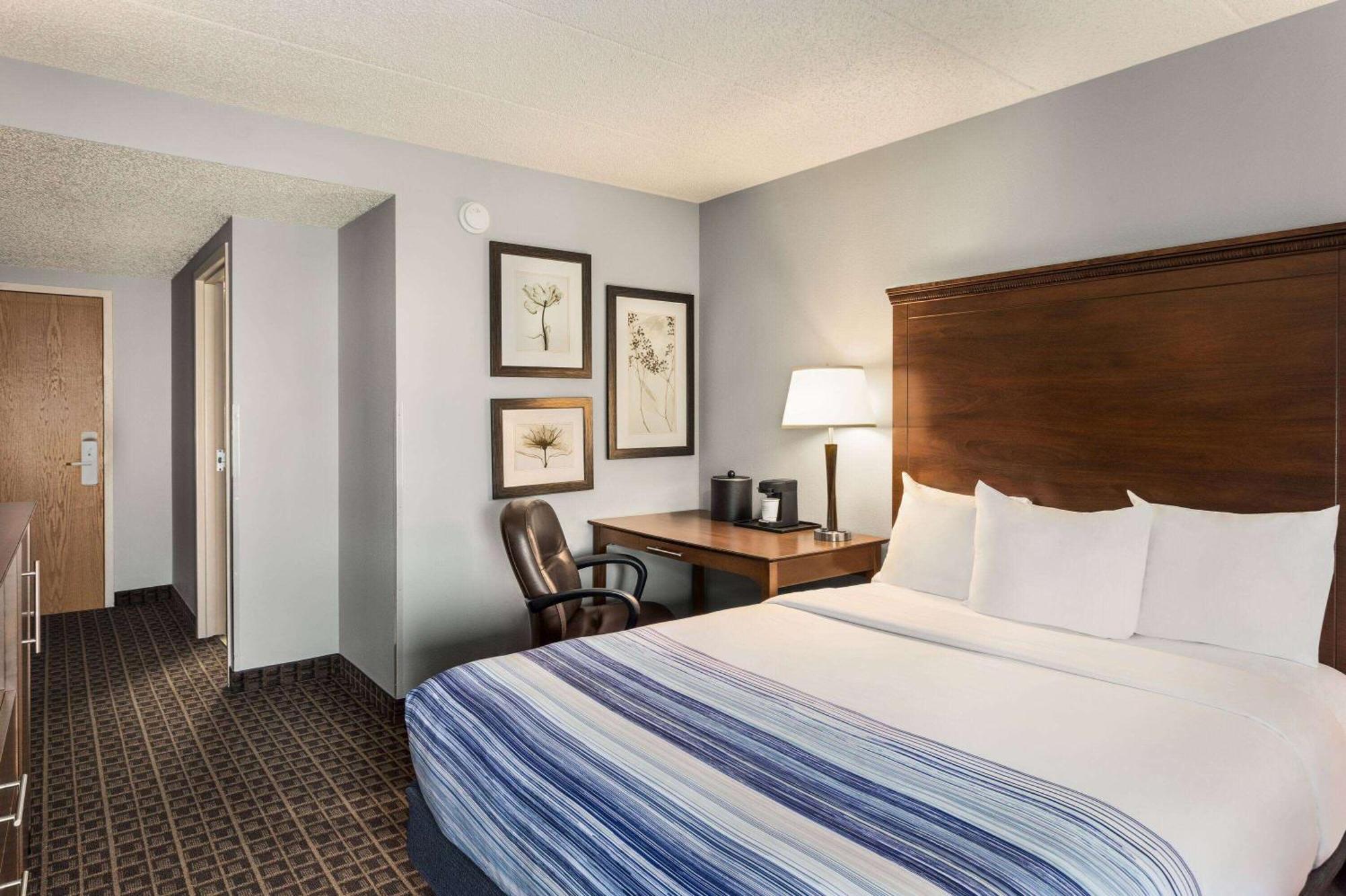 Americinn By Wyndham Madison West Екстер'єр фото