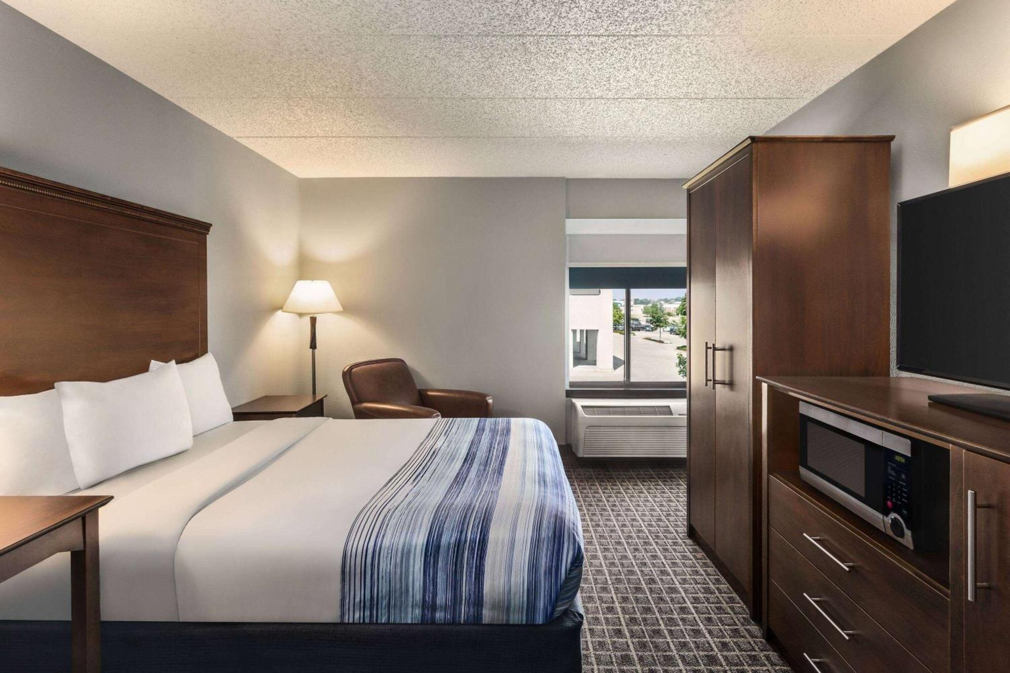 Americinn By Wyndham Madison West Екстер'єр фото